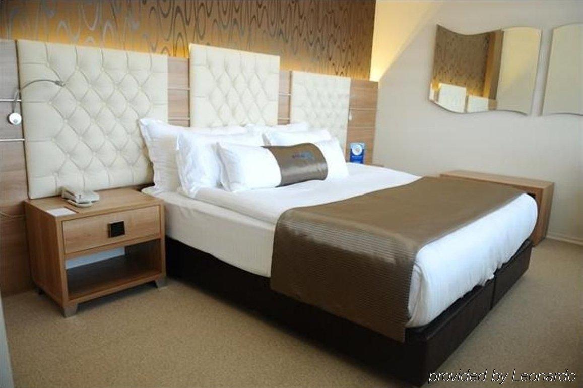 Orty Airport Hotel İzmir Rom bilde